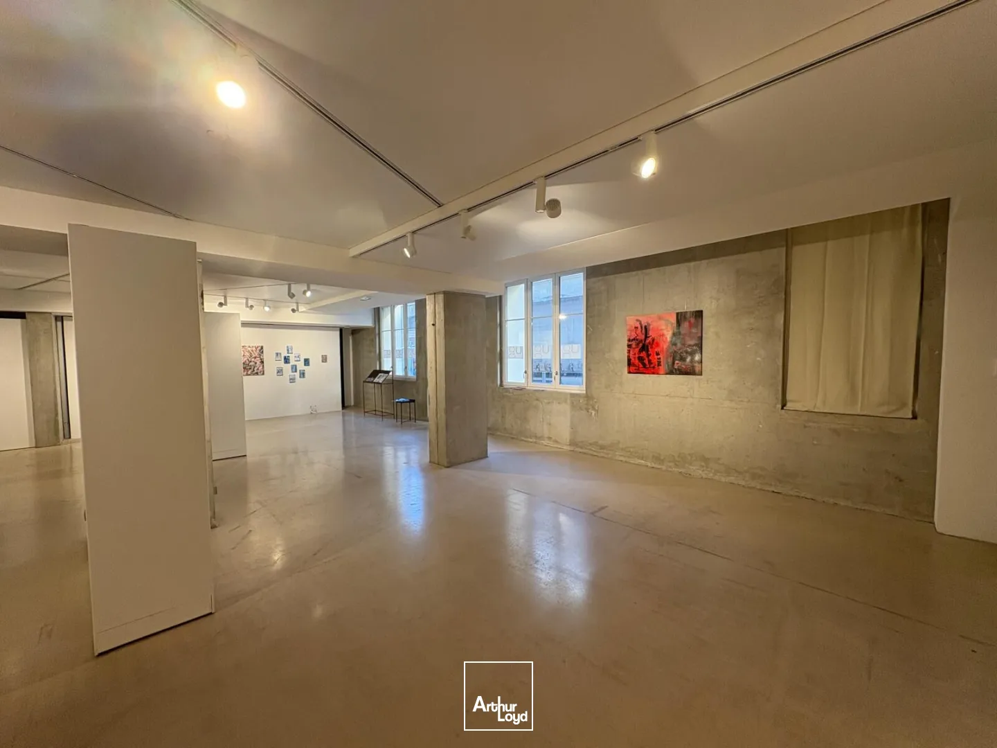 Bureaux / local avec cour à vendre - La Joliette - 13002 Marseille