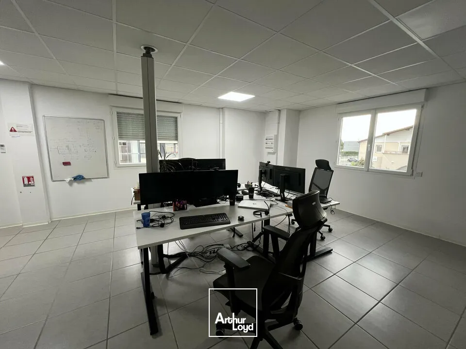 Valence Briffaut - Bureaux récents à la location