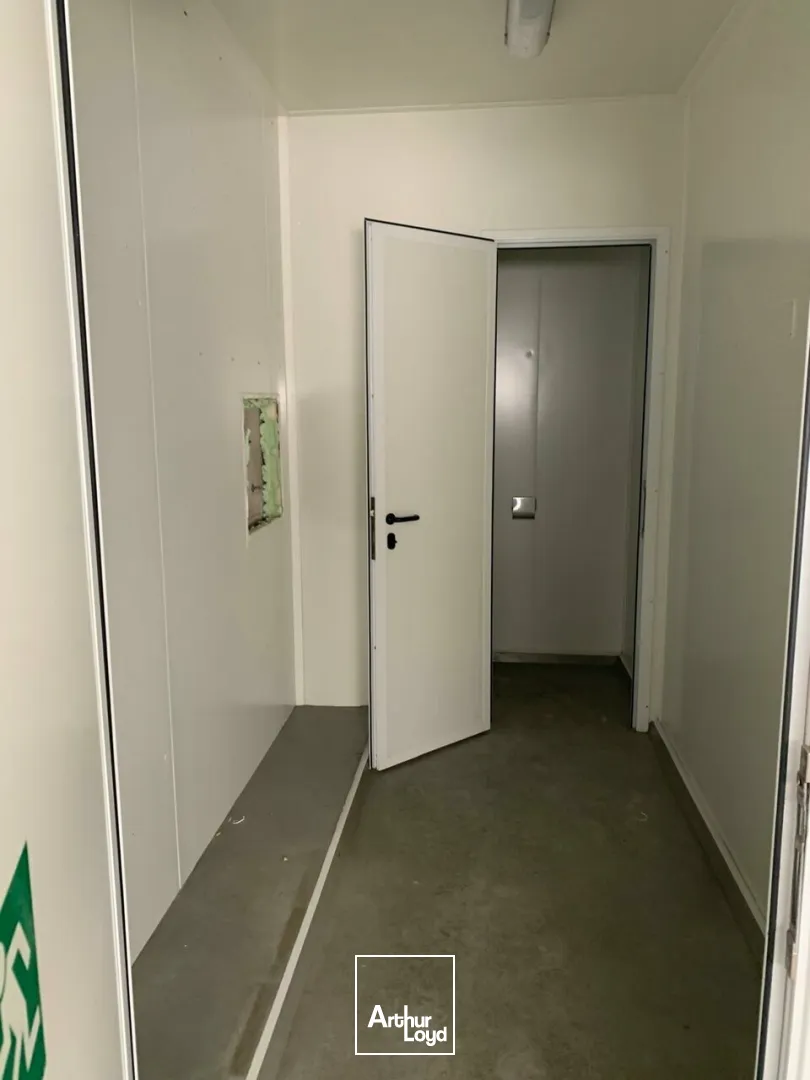 CELLULE COMMERCIALE EMPLACEMENT EXCEPTIONNEL - ZONE COMMERCIALE