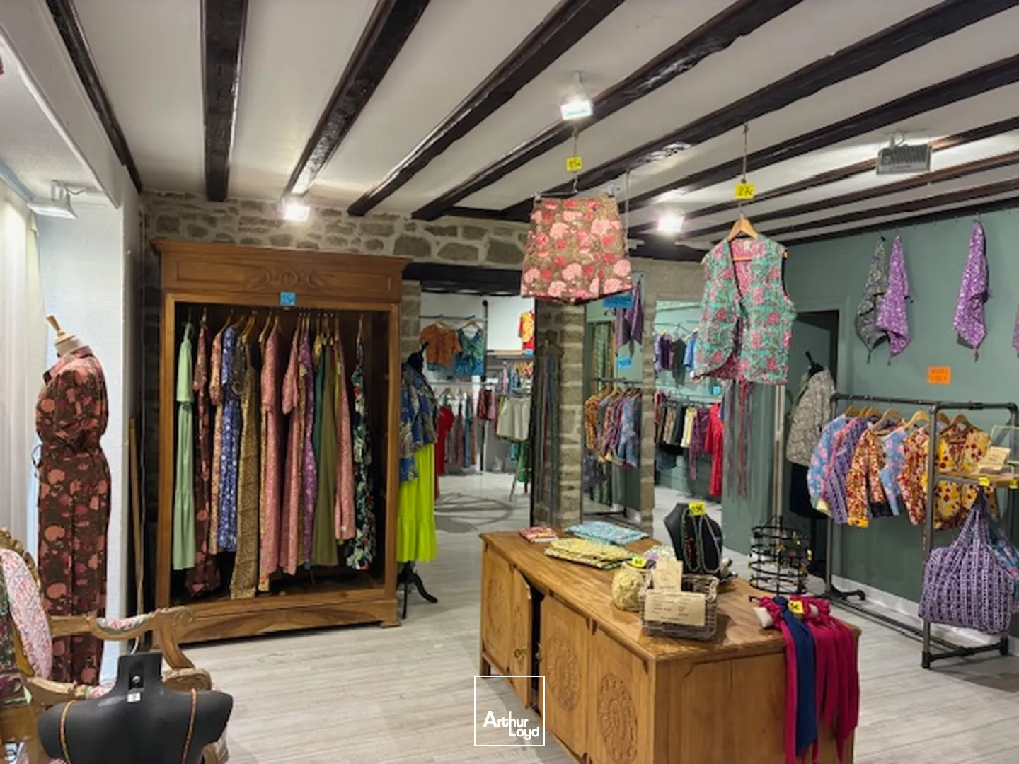 A LOUER LOCAL COMMERCIAL DE 70M2 DANS GUÉRANDE INTRAMUROS