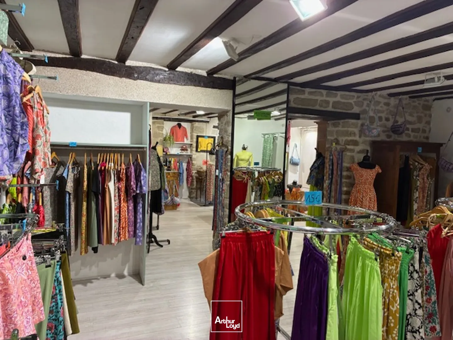 A LOUER LOCAL COMMERCIAL DE 70M2 DANS GUÉRANDE INTRAMUROS