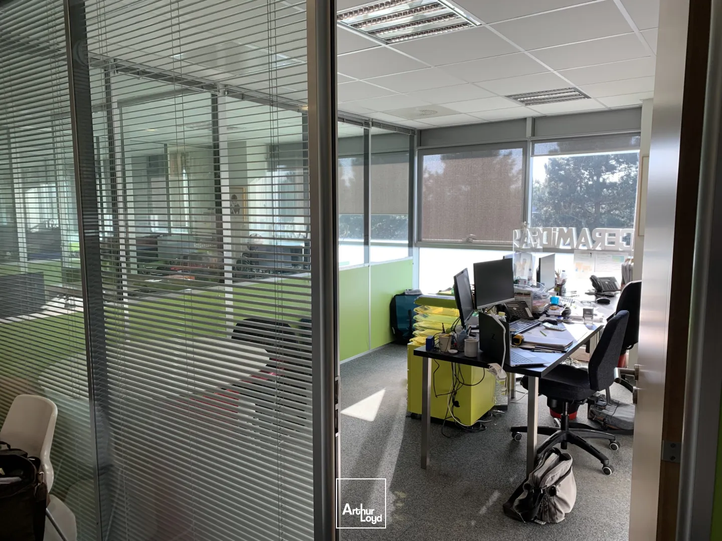 BUREAUX A VENDRE - EUROPARC - CHANTRERIE - 115 M² - PMR