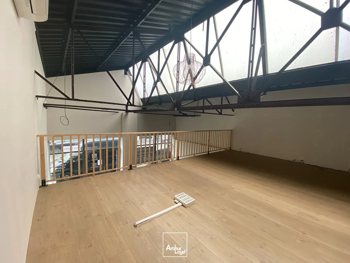 Locaux commerciaux - Location - LA ROCHELLE - 17000 - 160-160 - 7577951