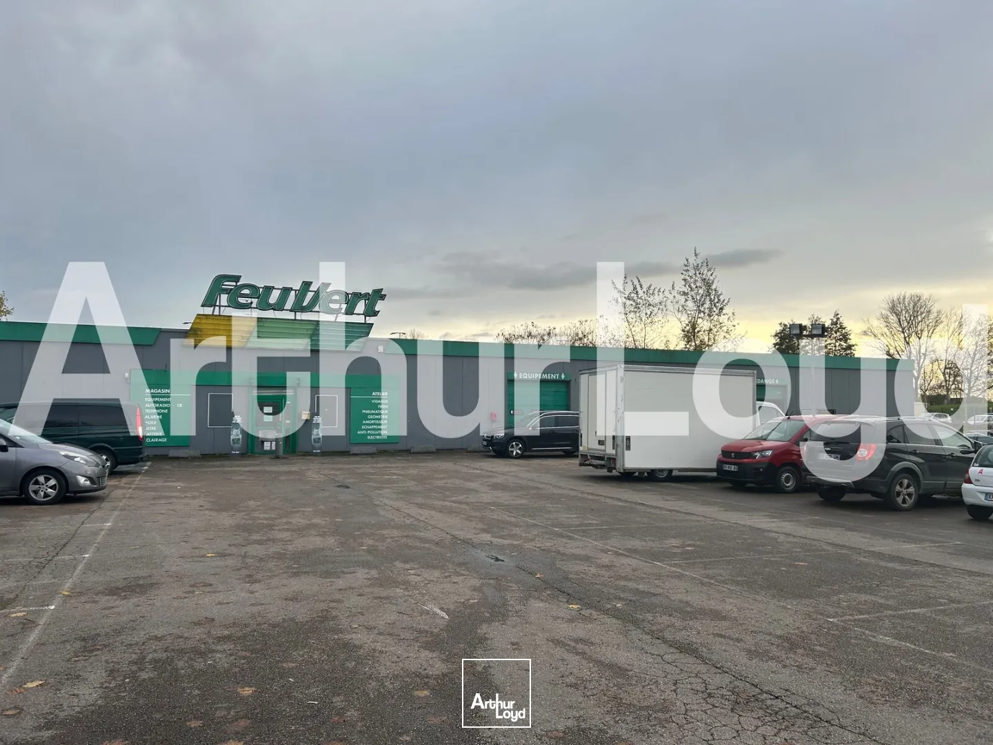 Locaux Commerciaux & Services à Louer - ZAC des Flandres - Proximité Route Nationale - AUCHY LES MINES 