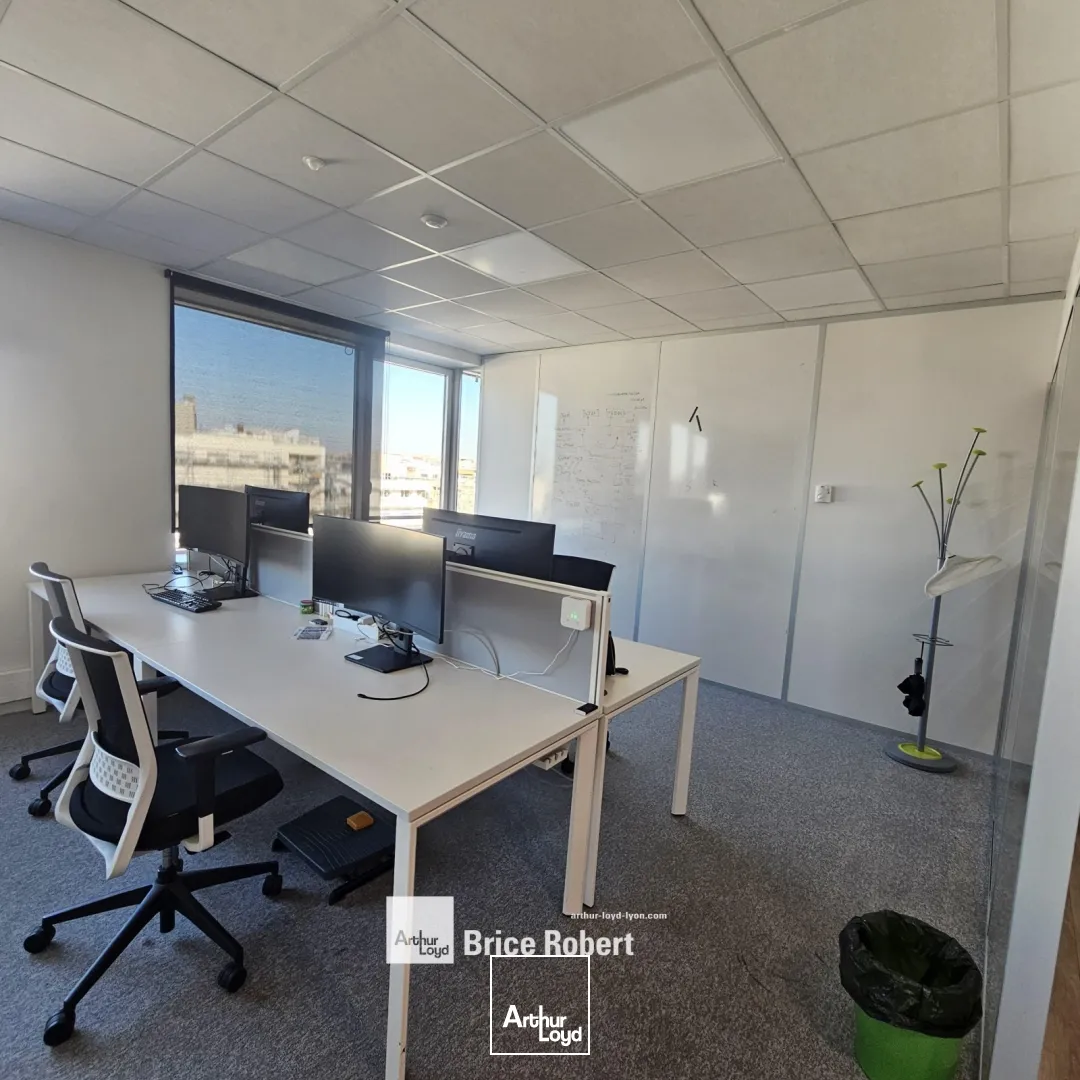 A louer - LE TANGRAM - Bureaux aménagés lumineux - Lyon 7ème