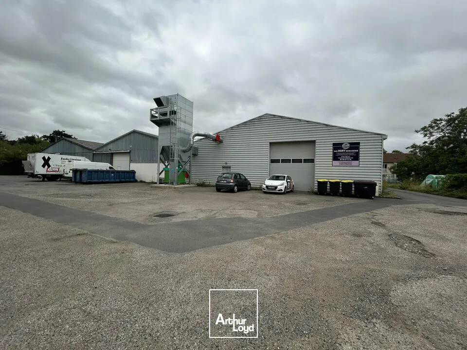 LOCAL D'ACTIVITE - ENTREPOT à VENDRE de 540 m²