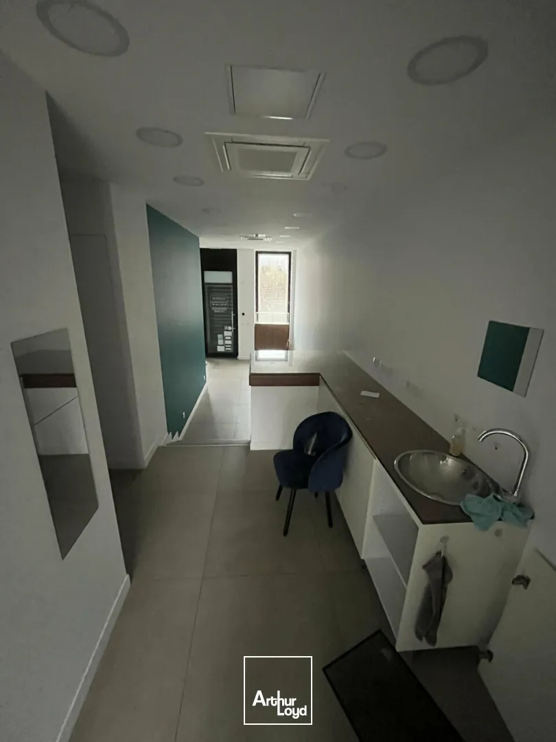 LOCAL COMMERCIAL à LOUER de 45 m²