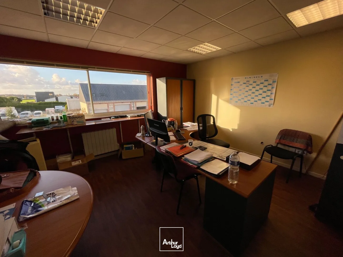 A Louer - Local d'activité d'environ 270 m2 