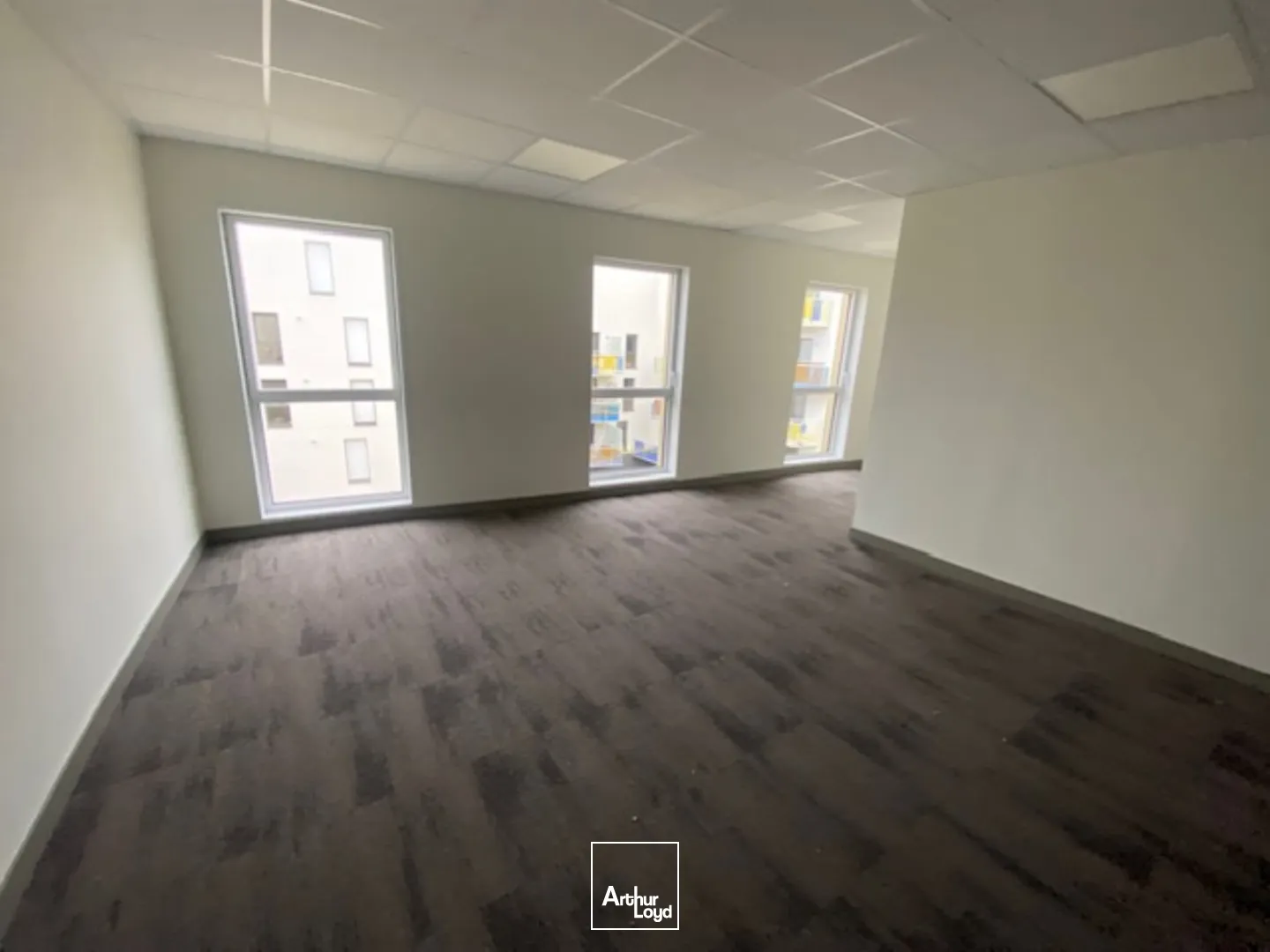 Plateaux de bureaux et commerce Port de Commerce 