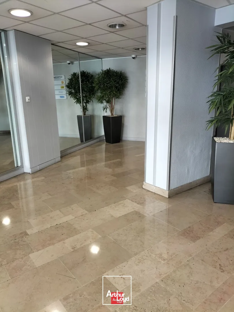 BUREAUX A LOUER GRENOBLE CENTRE VILLE HYPER CENTRE AVEC PARKING