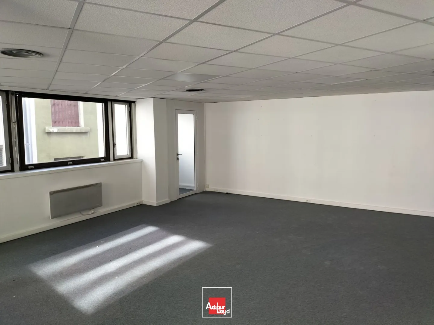 BUREAUX A LOUER GRENOBLE CENTRE VILLE HYPER CENTRE AVEC PARKING