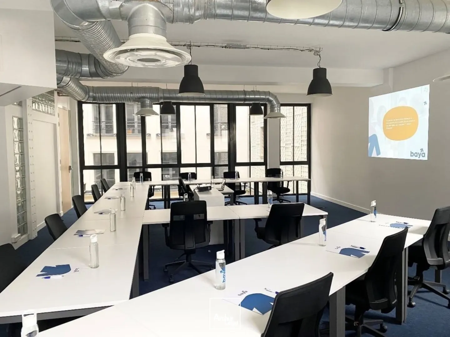 Bureaux privatifs à partir de 4 postes - Espace Baya Monceau