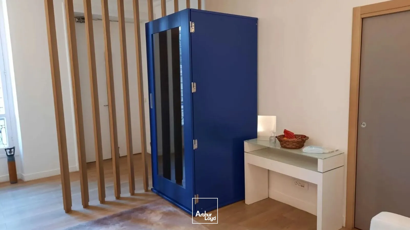 Poste de Travail A Louer - Coworkea Boétie