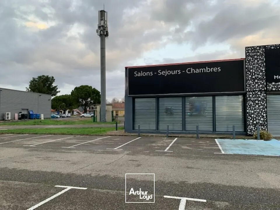 Avignon sud - Local commercial à louer