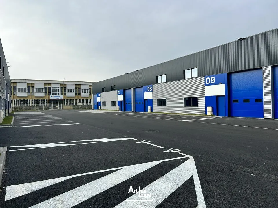 Locaux d'activité & Entrepôts - Location - CHALON SUR SAONE - 71100 - 182-182 - 7580822