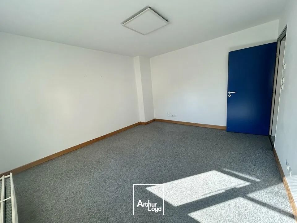 Chatenoy le Royal, Bureaux de 95 m² 