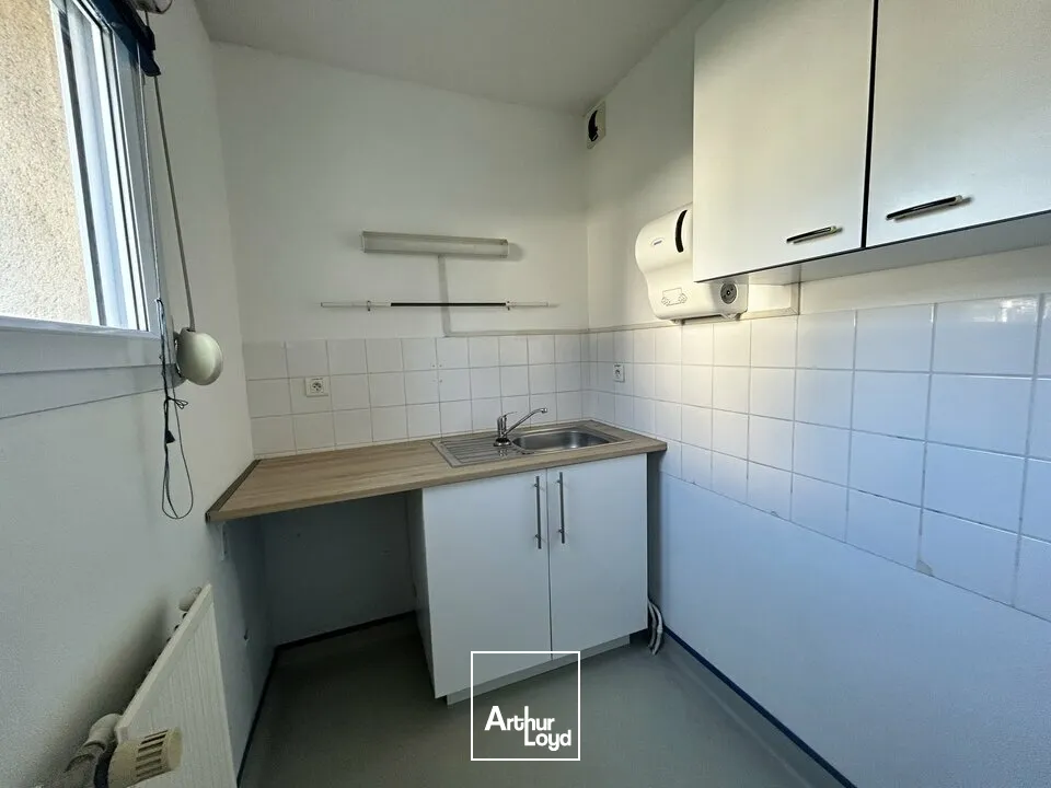 Chatenoy le Royal, Bureaux de 95 m² 