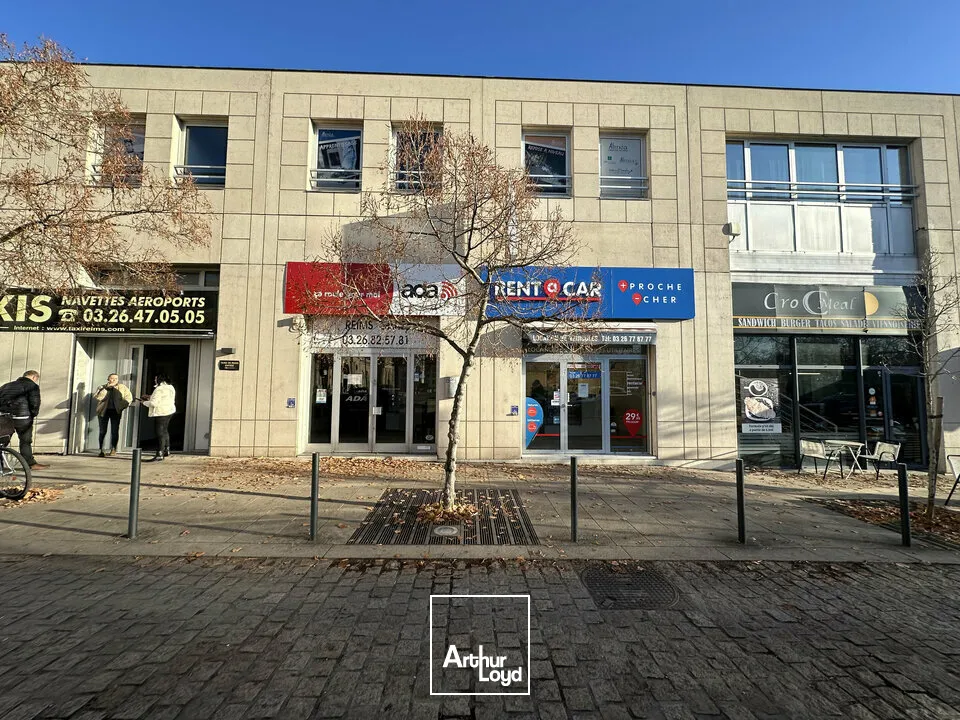 Local professionnel d'environ 50 m2 - Gare Reims Centre 