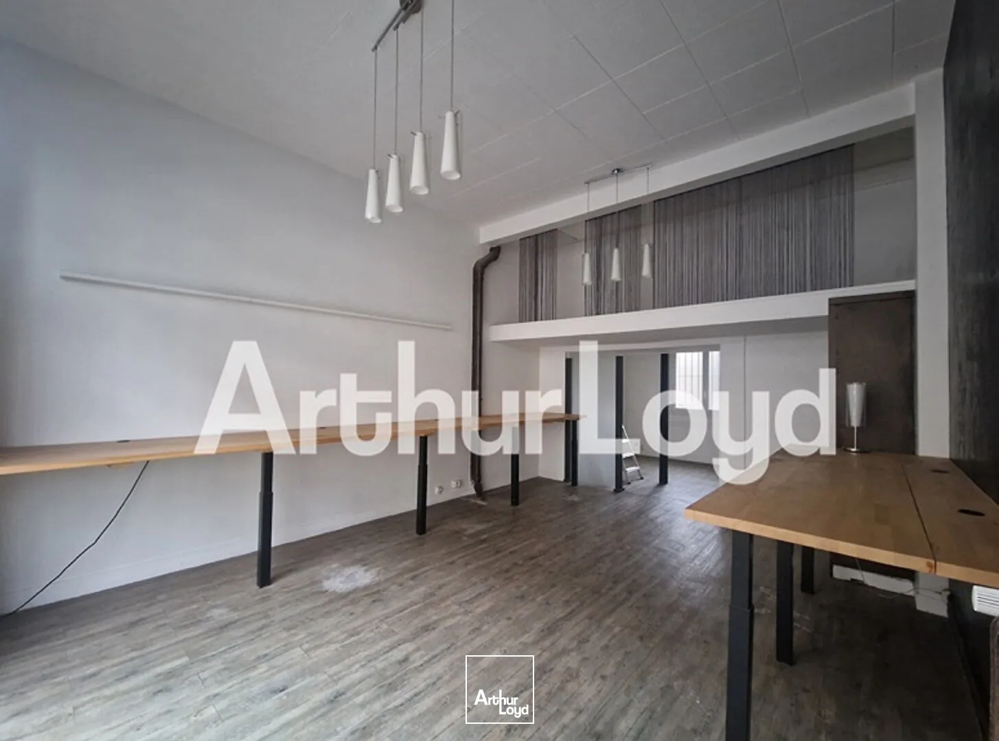 Local tertiaire - A LOUER - CAEN CENTRE-VILLE