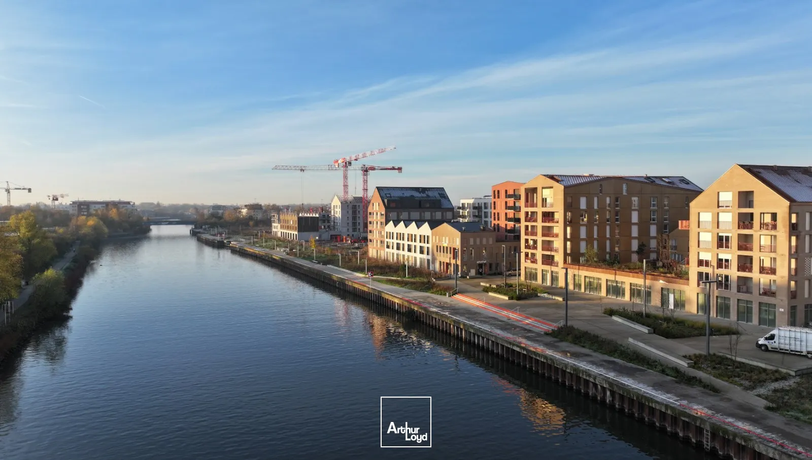 QUAI 22 LOT I - Commerces À Vendre/À Louer Avec Parkings - Proche de Lille