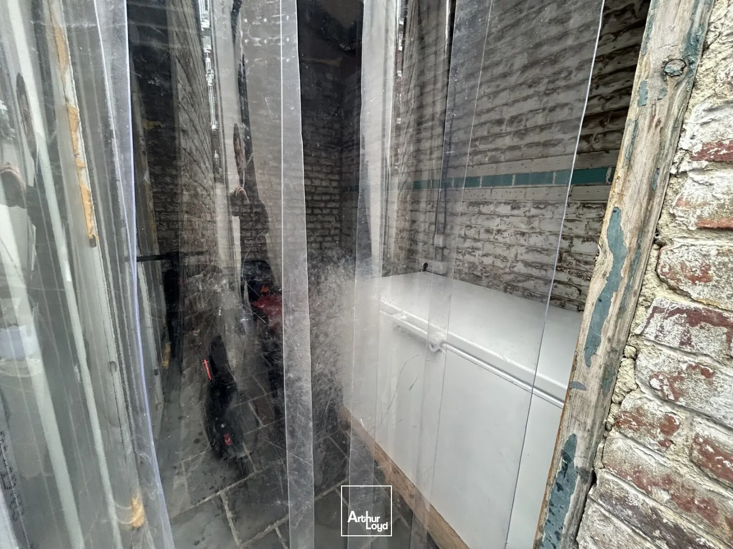 Local commercial 132 m² à louer à Lille - Idéal restauration avec vitrine et fort flux piéton