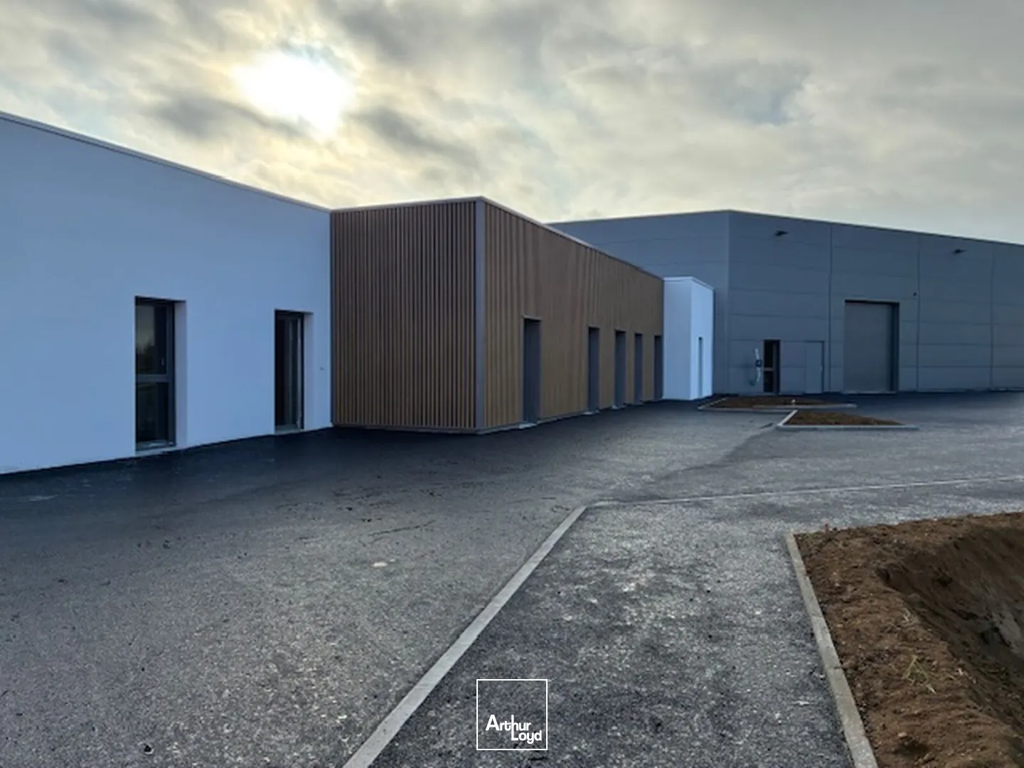 LOCATION - BUREAU - 70M2 - MODULABLE-SAVENAY 