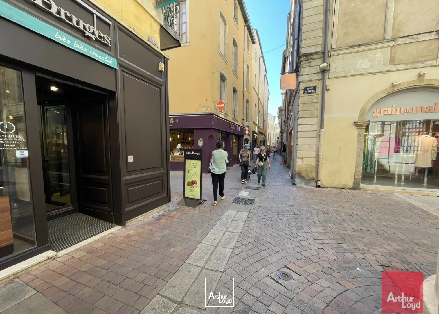 Local Commercial Nîmes Centre, à céder, emplacement N°1 pour votre enseigne