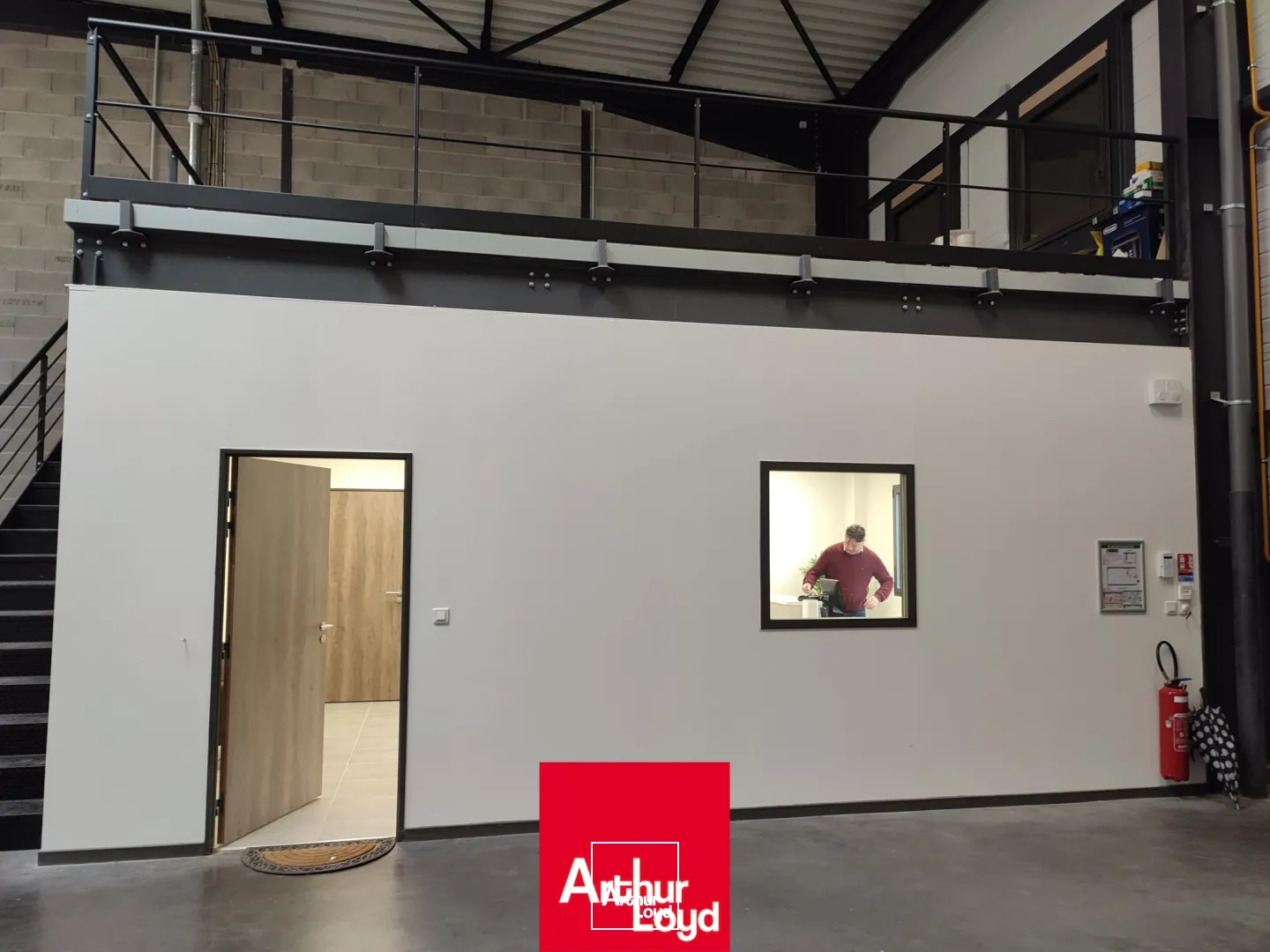 Locaux d'activité & Entrepôts - Vente - VILLEFRANCHE SUR SAONE - 69400 - 327-327 - 7581823