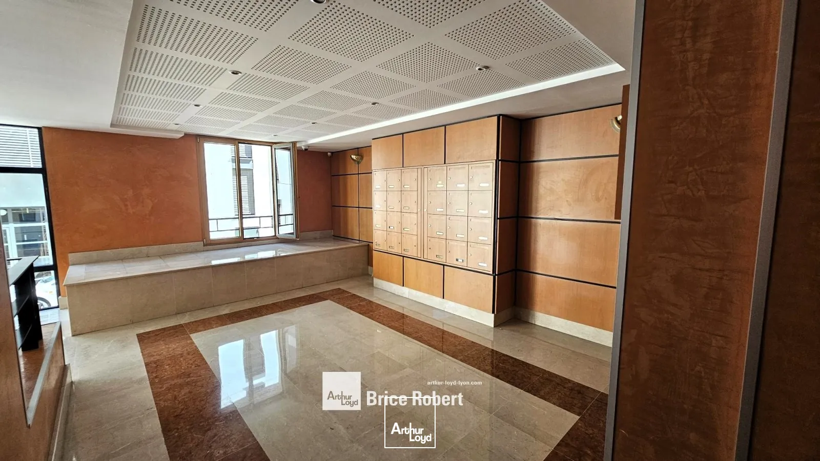 Bureaux - Location - LYON - 69001 - 73.4-73.4 - 7581925