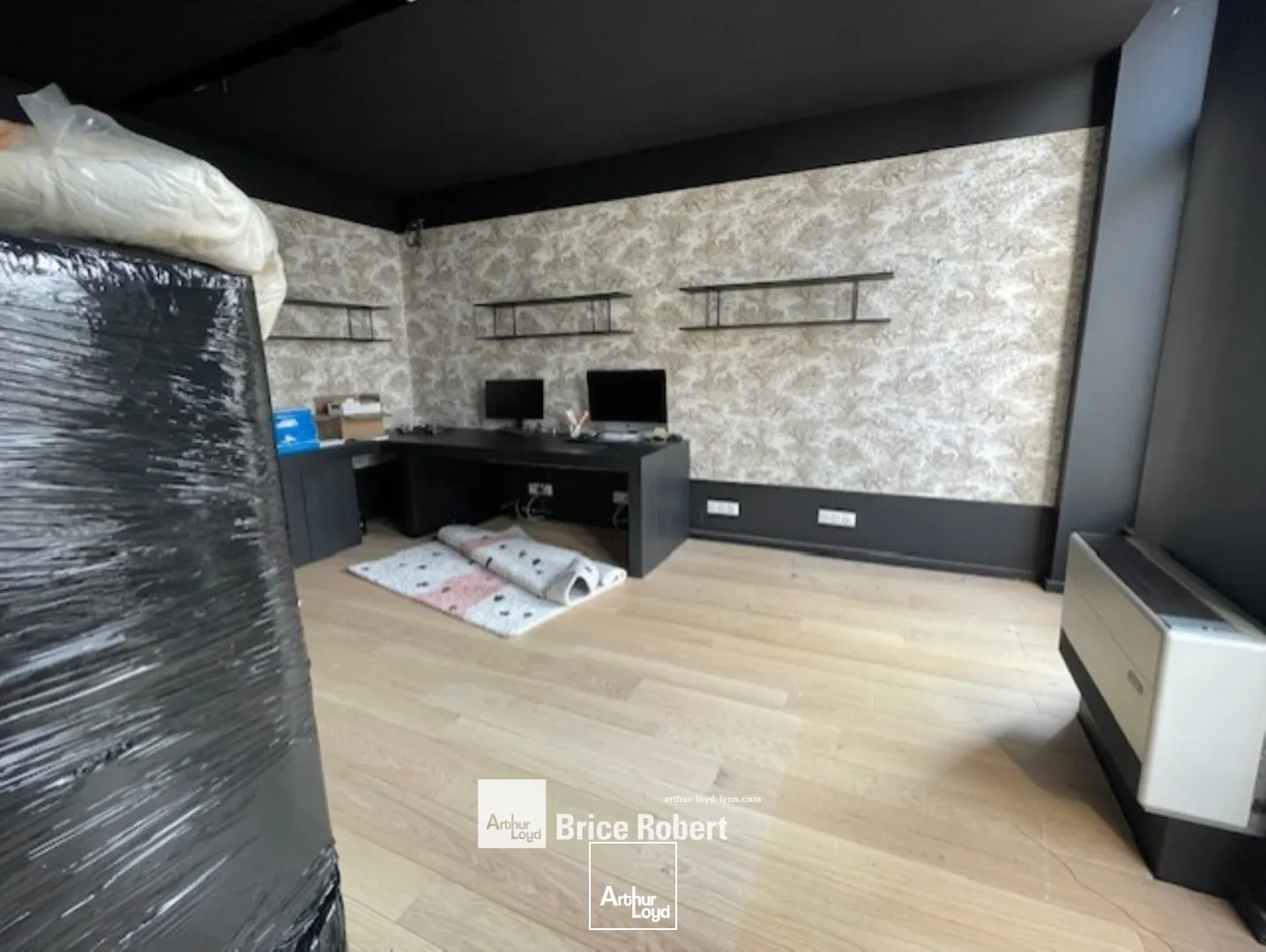 A louer - Local commercial lumineux quais de Saône - Lyon 2ème 