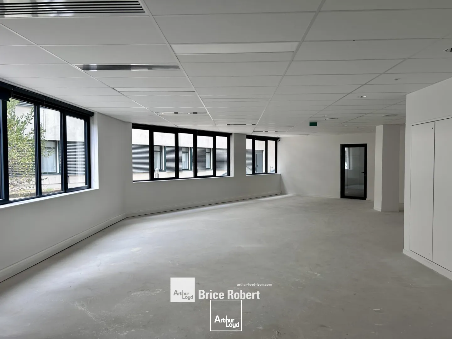 A vendre - LE BRIDGE - Bureaux bénéficiant de loggias, terrasses et/ou balcons - Tassin la demi-lune