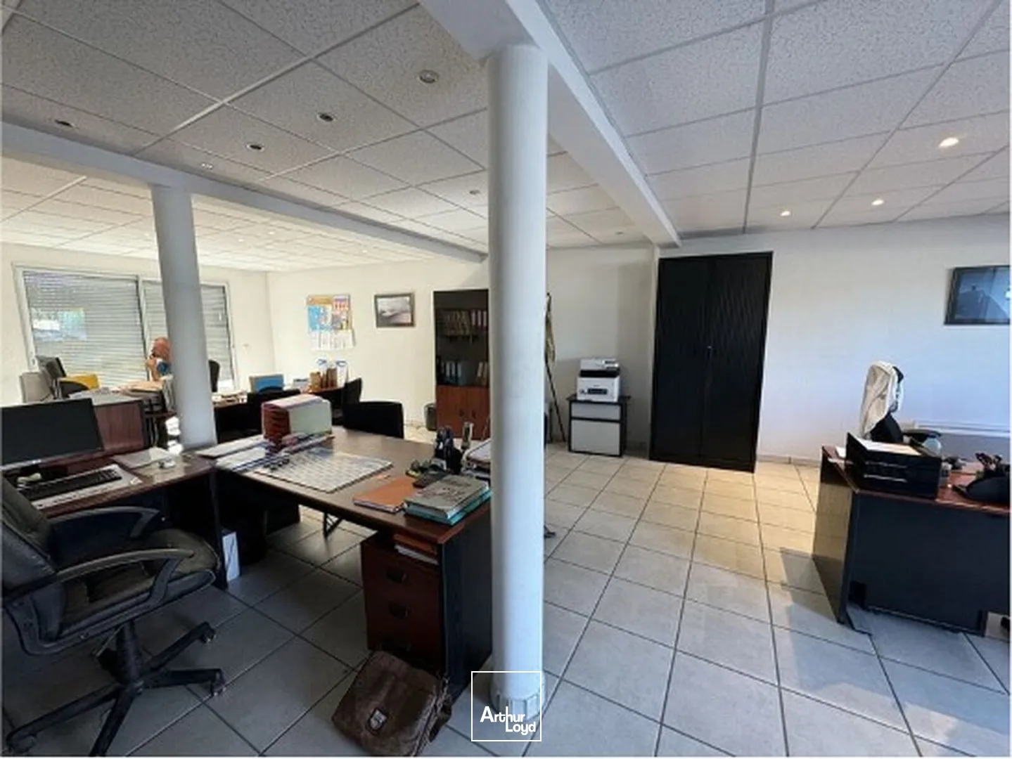 A vendre : Local d'activités de 439 m² sur la commune de Montbrison