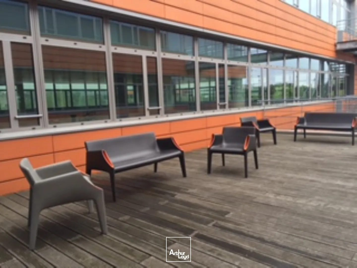 Bureaux neufs à louer à Gennevilliers - Nombreux parkings