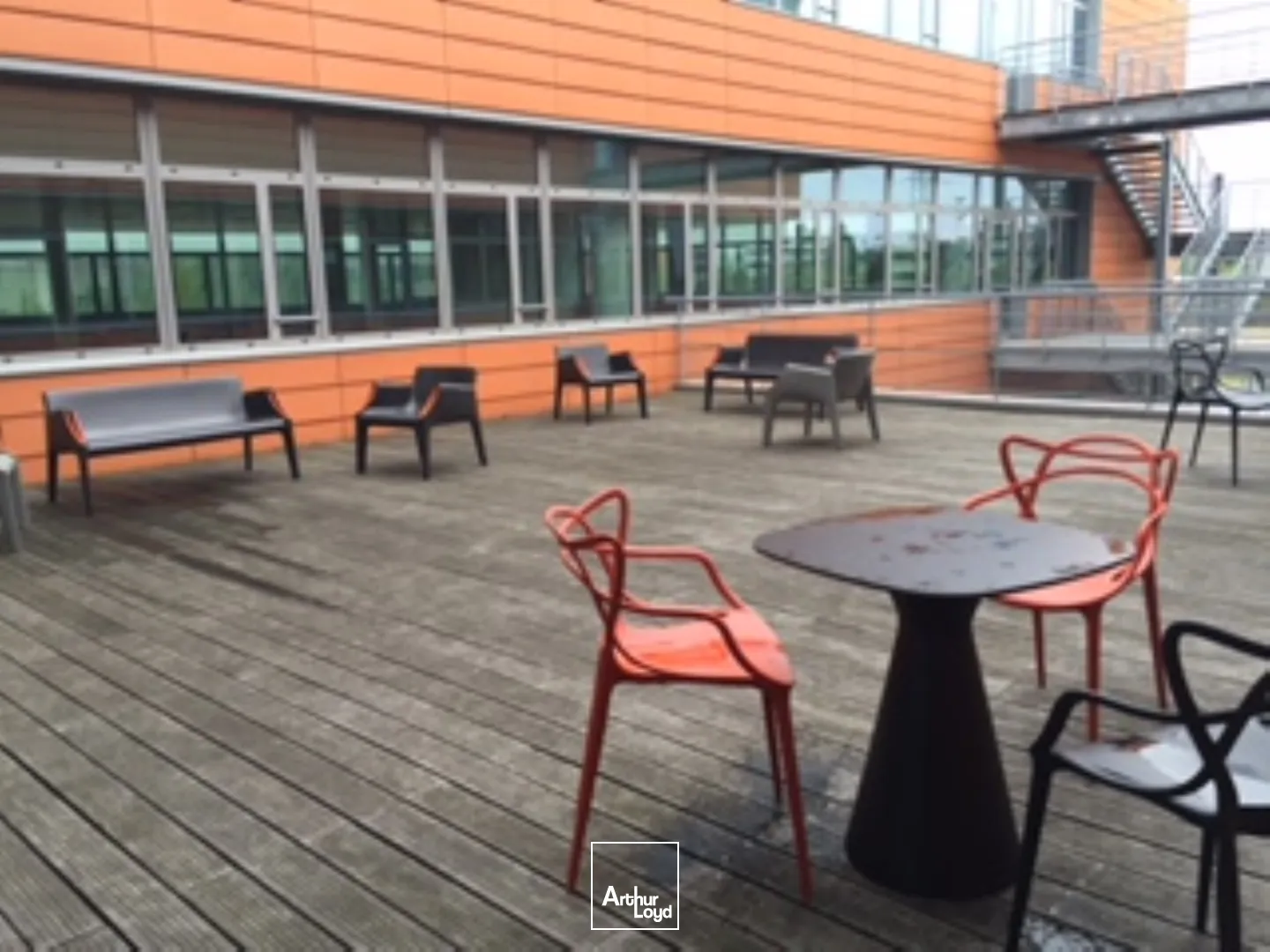 Bureaux neufs à louer à Gennevilliers - Nombreux parkings