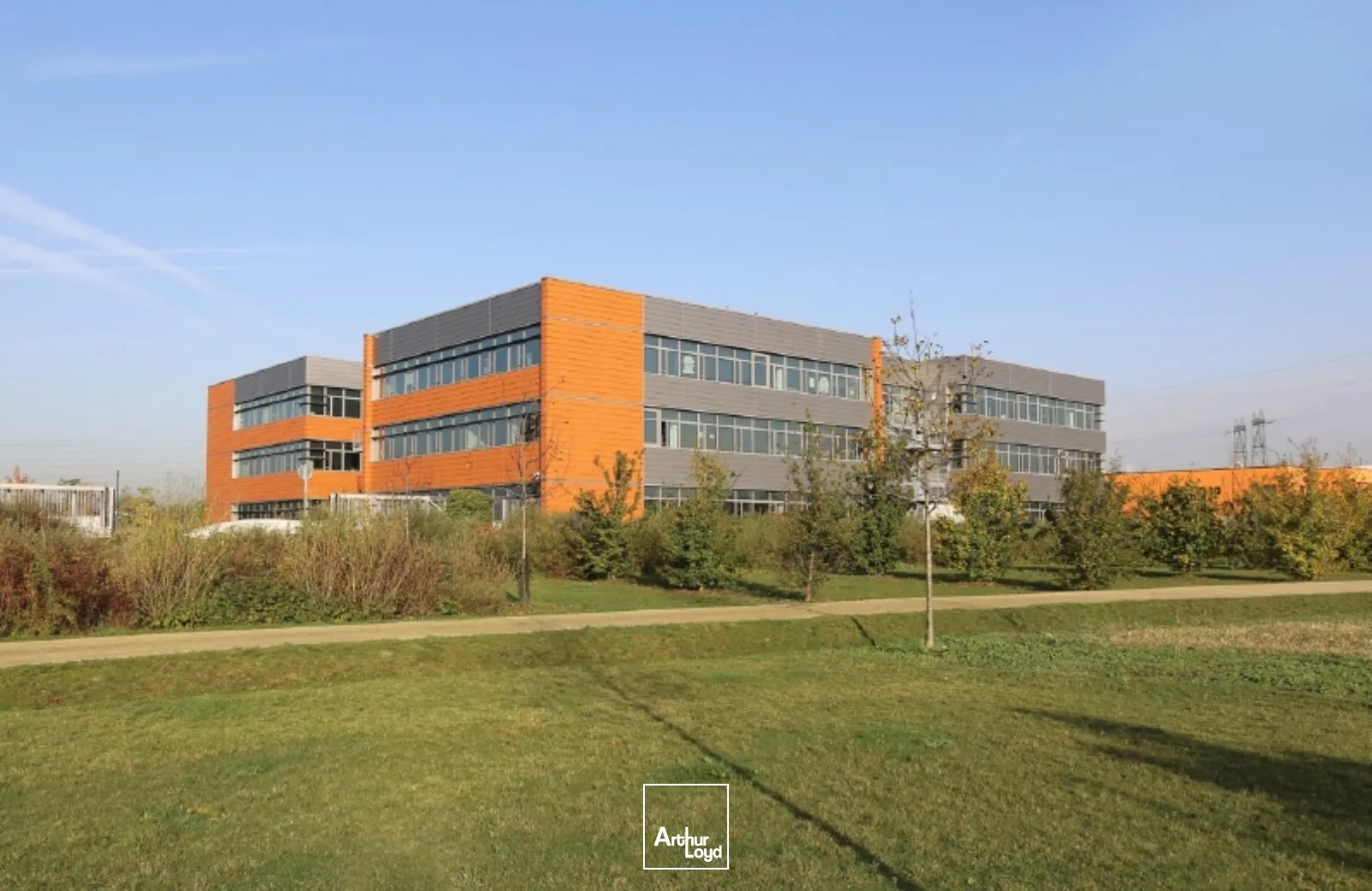 Bureaux neufs à louer à Gennevilliers - Nombreux parkings