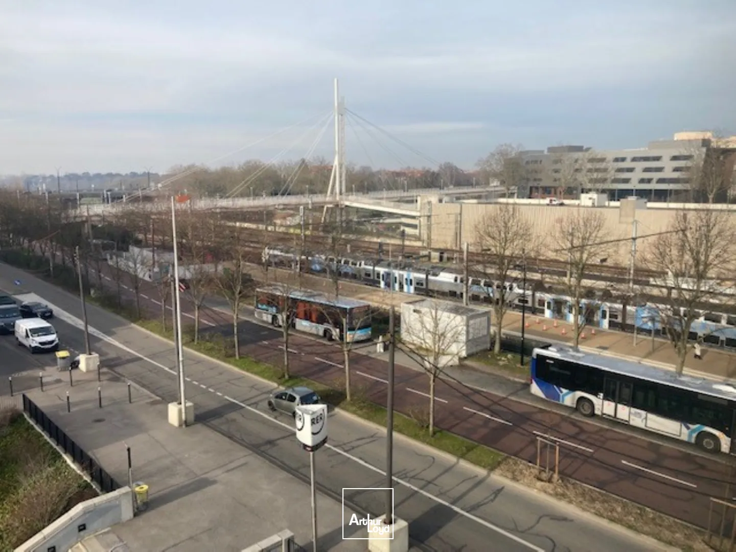 Bureaux - Location - MONTIGNY LE BRETONNEUX - 78180 - 755.8-755.8 - 7582393