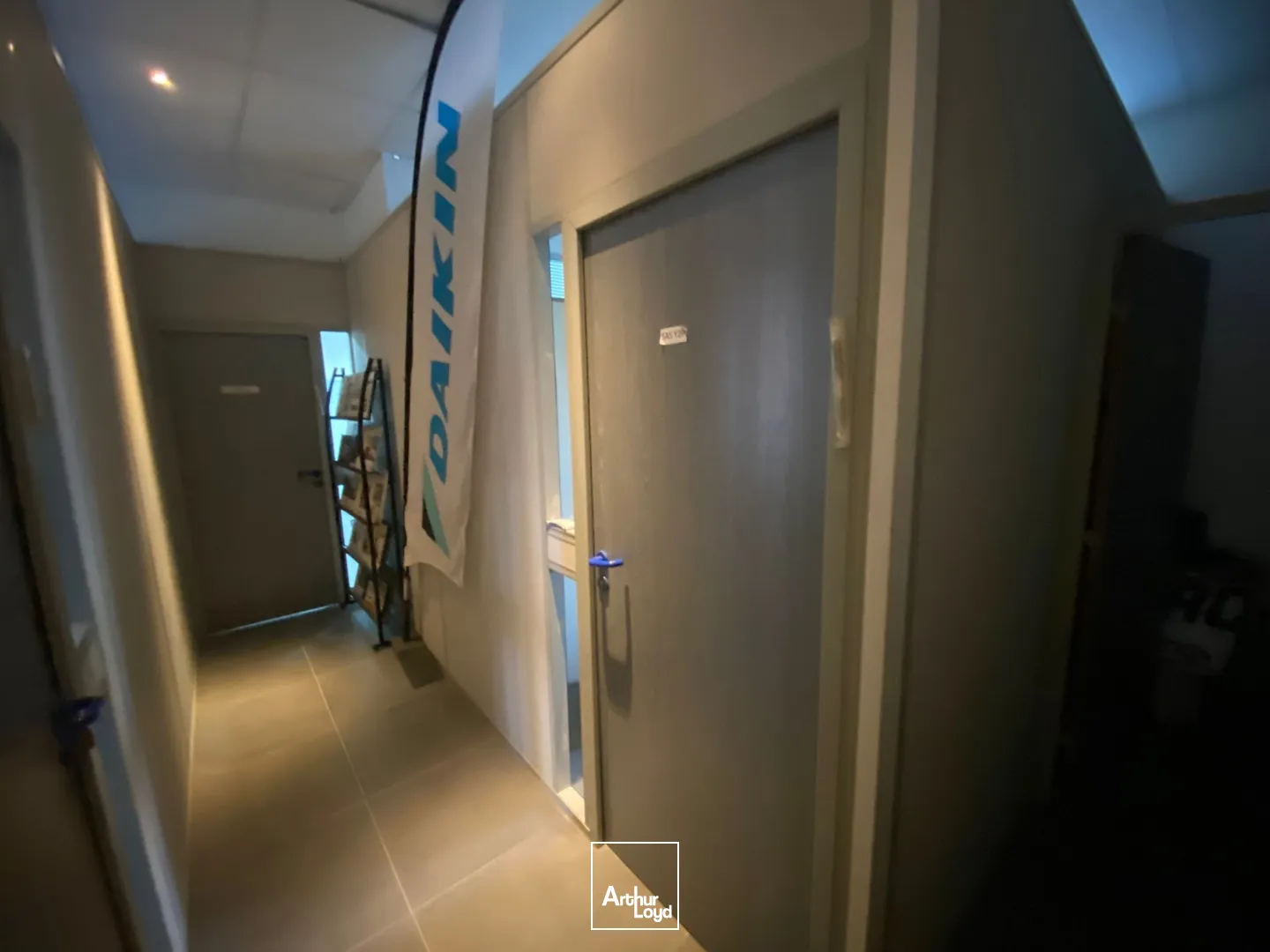 Locaux d'activité & Entrepôts - Vente - MARSEILLE - 13015 - 204.25-204.25 - 7582458