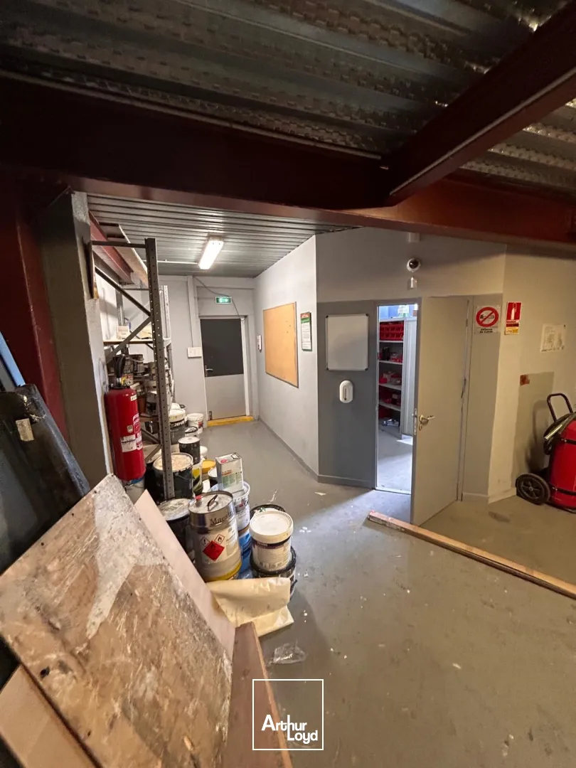 Locaux d'activité & Entrepôts - Vente - MARSEILLE - 13015 - 0-694.97 - 7582461