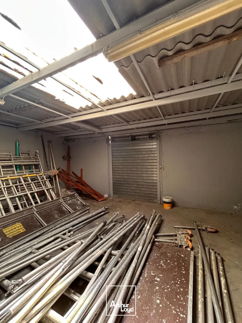 Locaux d'activité & Entrepôts - Vente - MARSEILLE - 13015 - 0-694.97 - 7582463