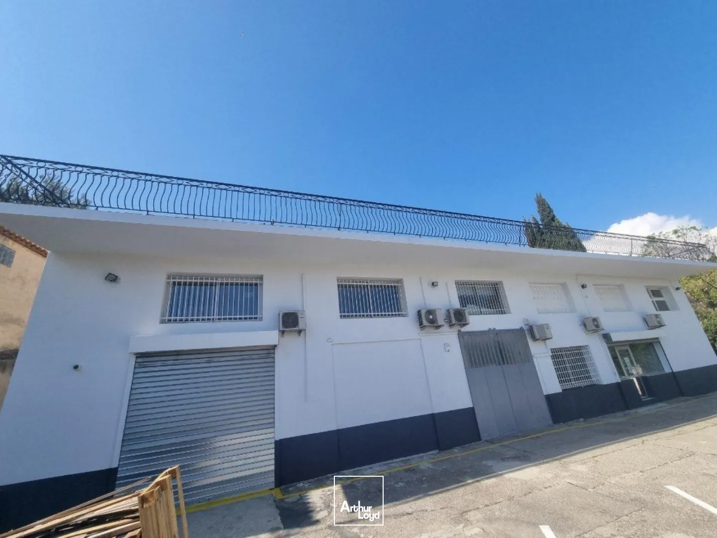 Locaux d'activité & Entrepôts - Vente - MARSEILLE - 13015 - 0-694.97 - 7582460