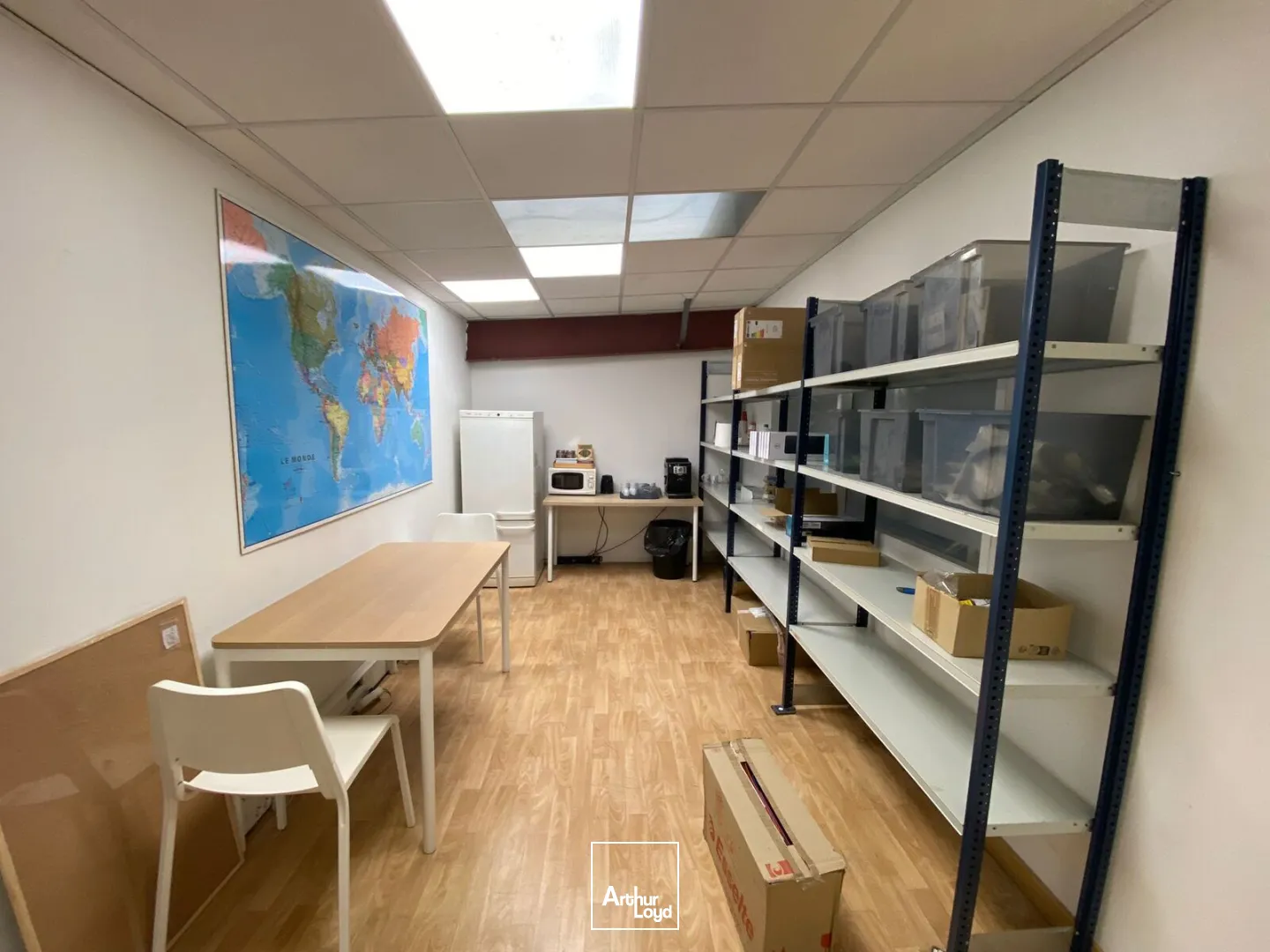 Local d'activités avec bureaux à vendre - ZFU - 13016 Marseille