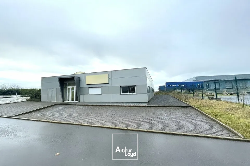 BUREAUX 450 M² À LOUER  IMMEUBLE RÉCENT, ACCESSIBILITÉ OPTIMISÉE