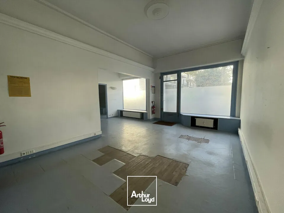 LE HAVRE - PROCHE HÔTEL DE VILLE - LOCAL COMMERCIAL - A VENDRE