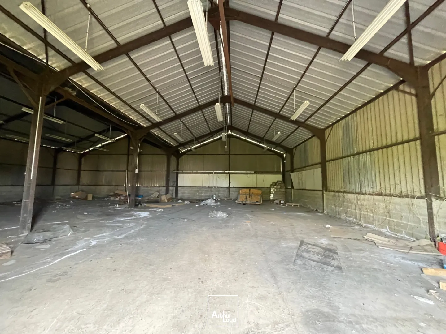 Locaux d'activité & Entrepôts - Vente - HIRSON - 02500 - 4486-4486 - 7582601