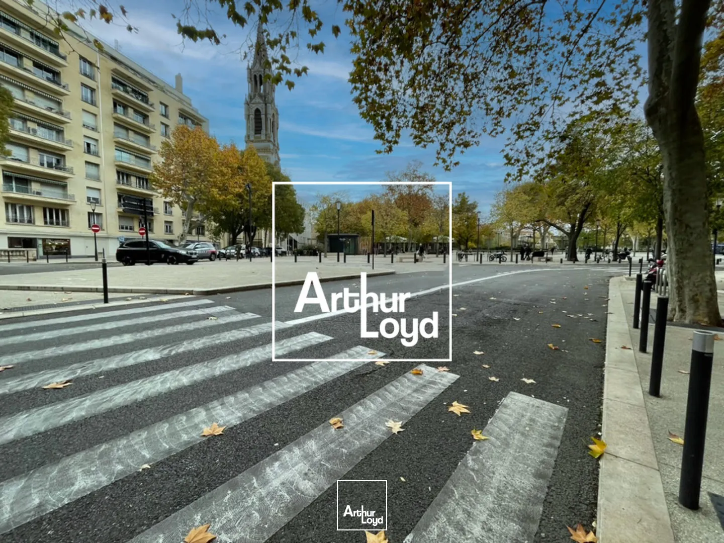 Emplacement n°1 - Très belle visibilité - Local commercial - Nîmes Centre-Ville / Proche Arènes