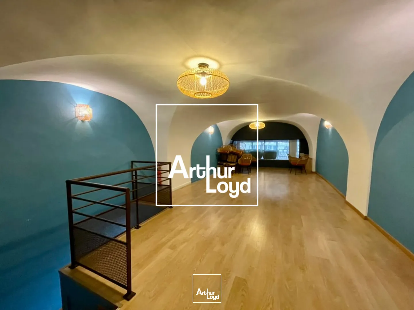 Emplacement n°1 - Très belle visibilité - Local commercial - Nîmes Centre-Ville / Proche Arènes