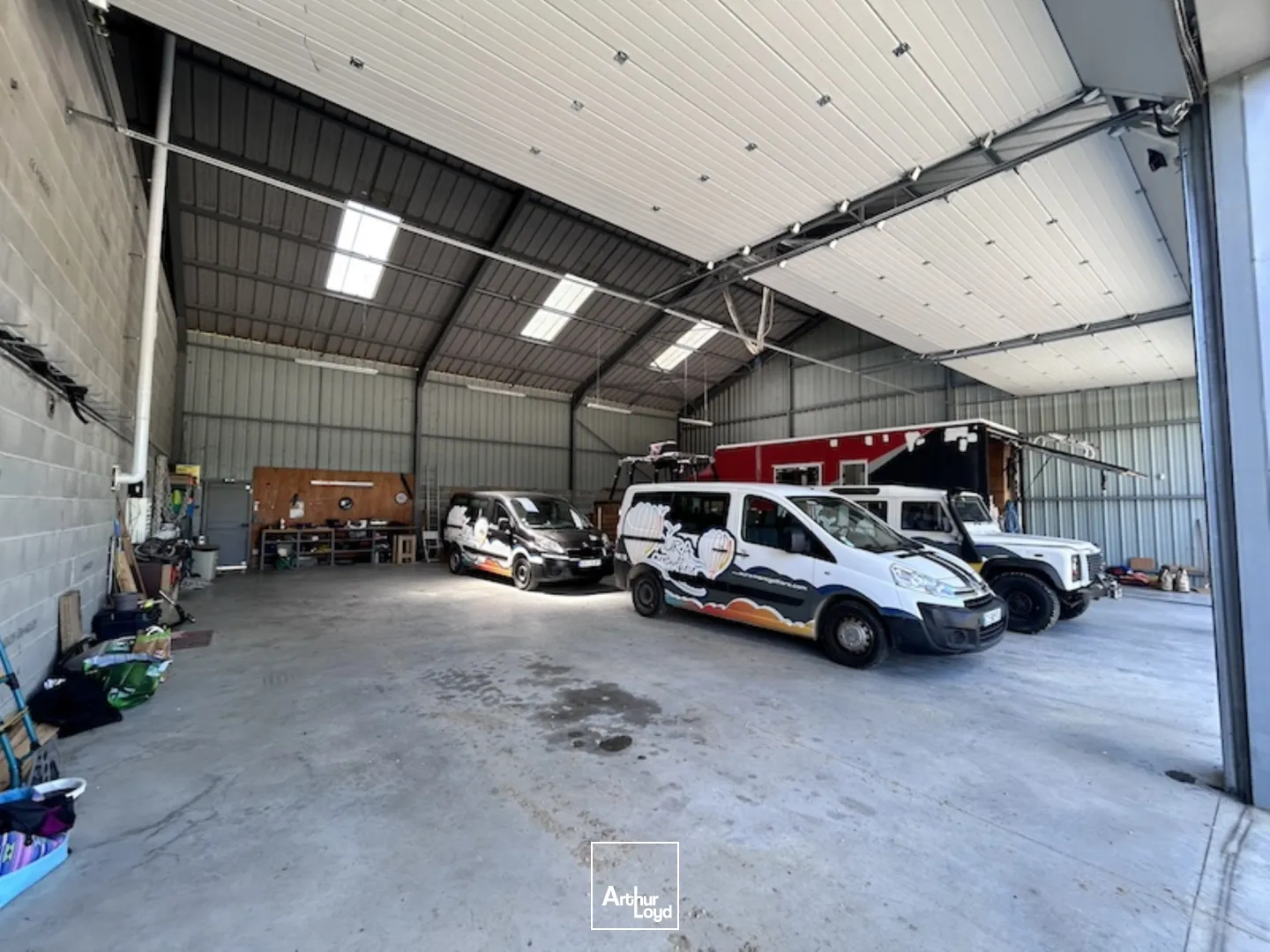 CHATILLON SUR CHALARONNE - VENTE INVESTISSEUR - BATIMENT RECENT