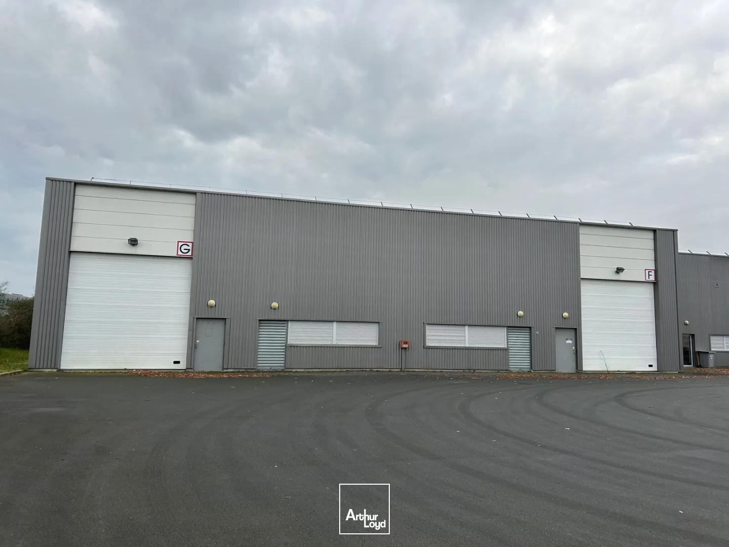 Bâtiment à louer aux Sorinières