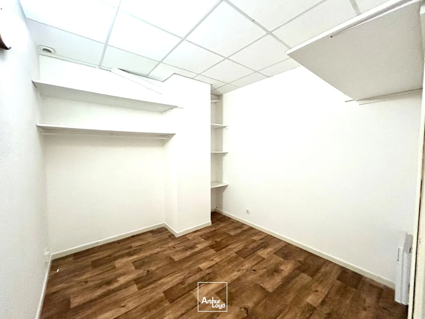 Bureaux à louer 152 m² divisibles - Visibilité sur axe pasasnt - Bordeaux - Bassins à Flots/Bacalan