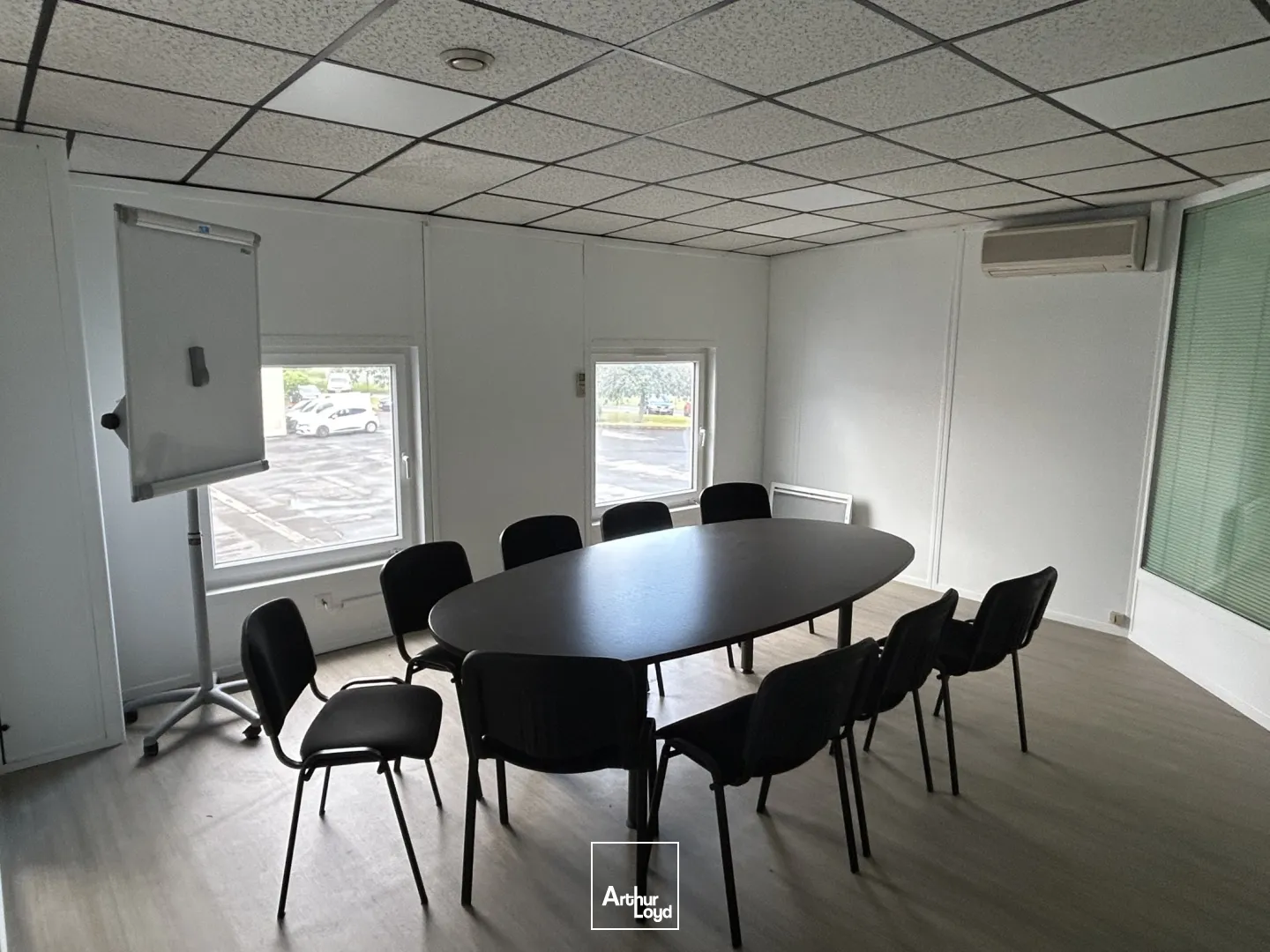 Entrepôt de 500m2 à louer sur le Centre régional de transport.